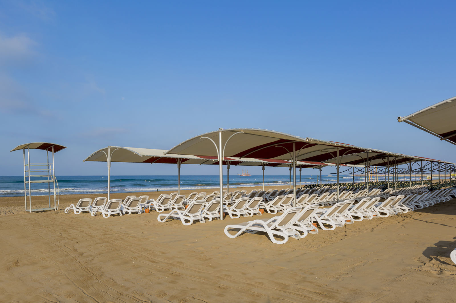 Side Royal Palace Hotel & Spa slide 2