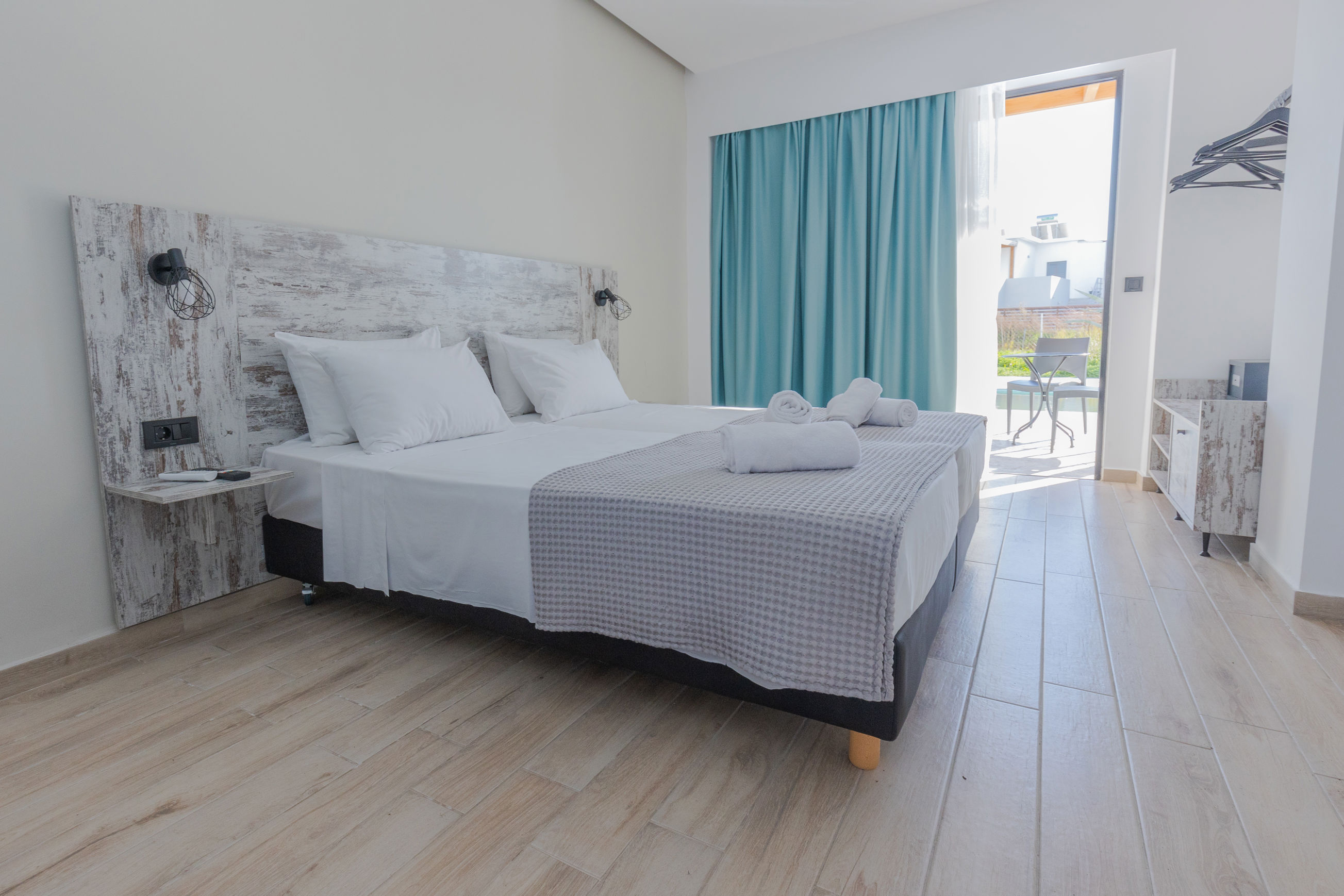 Evita Bay Hotel
