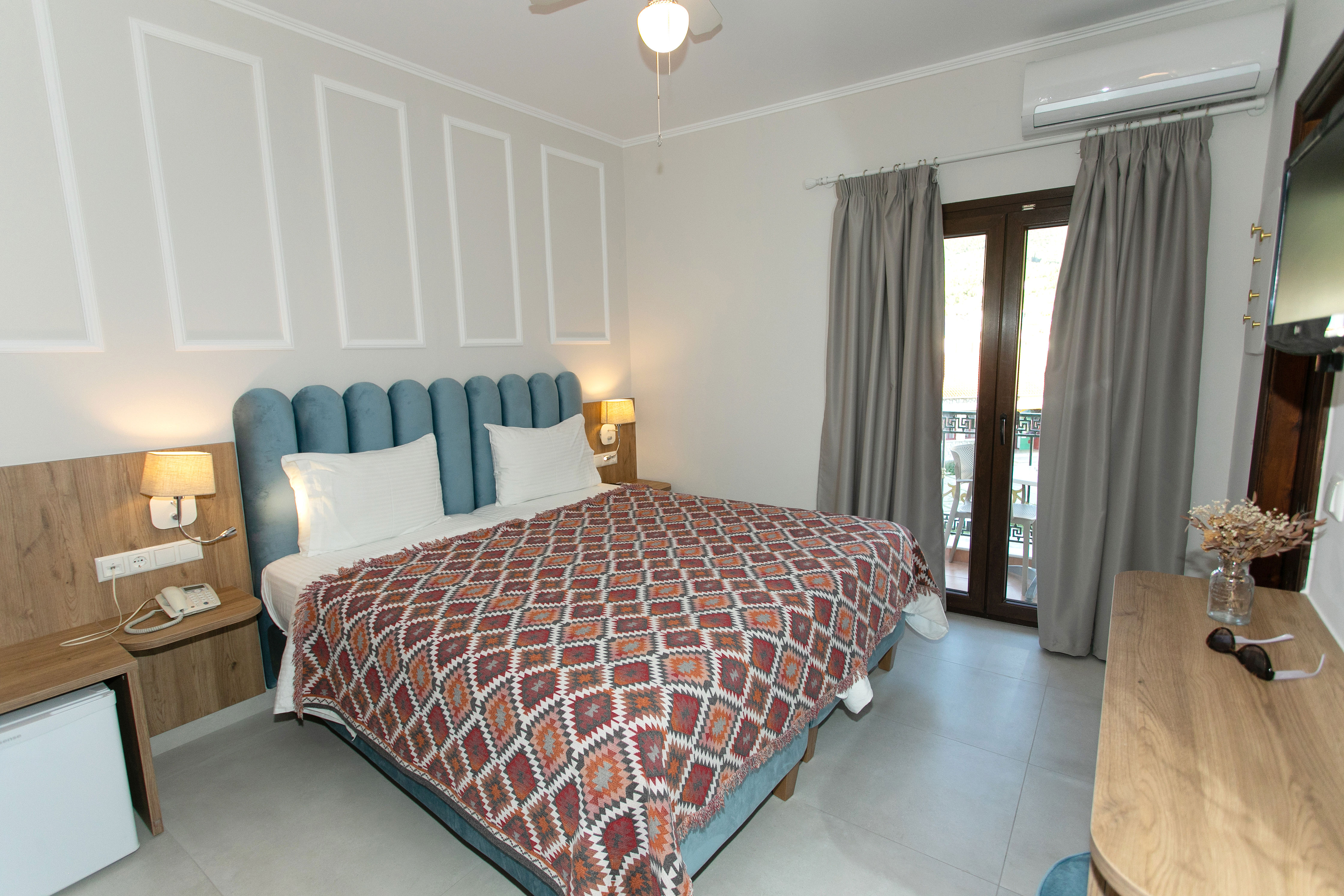 Paradise Hotel