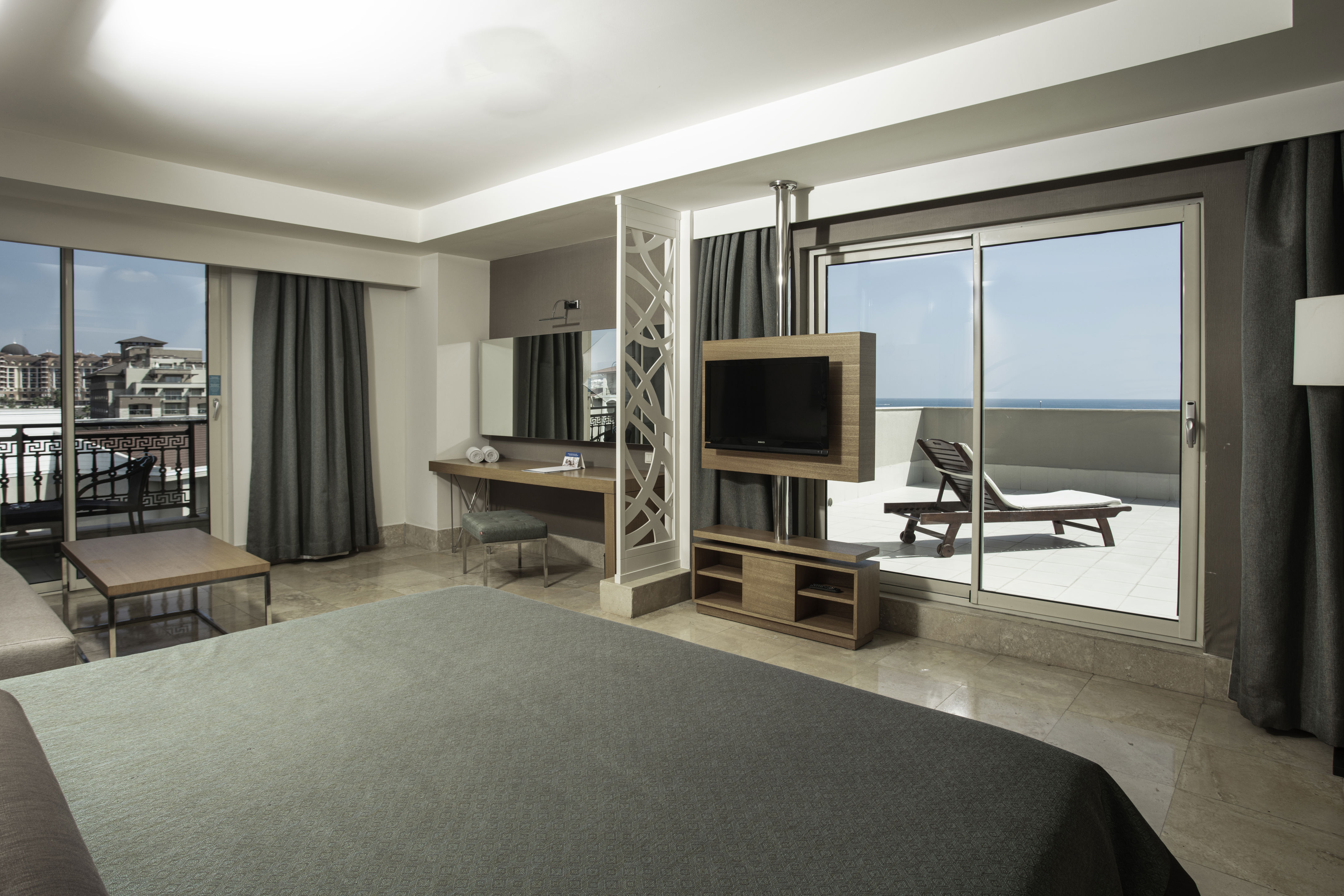 Paloma Oceana Resort