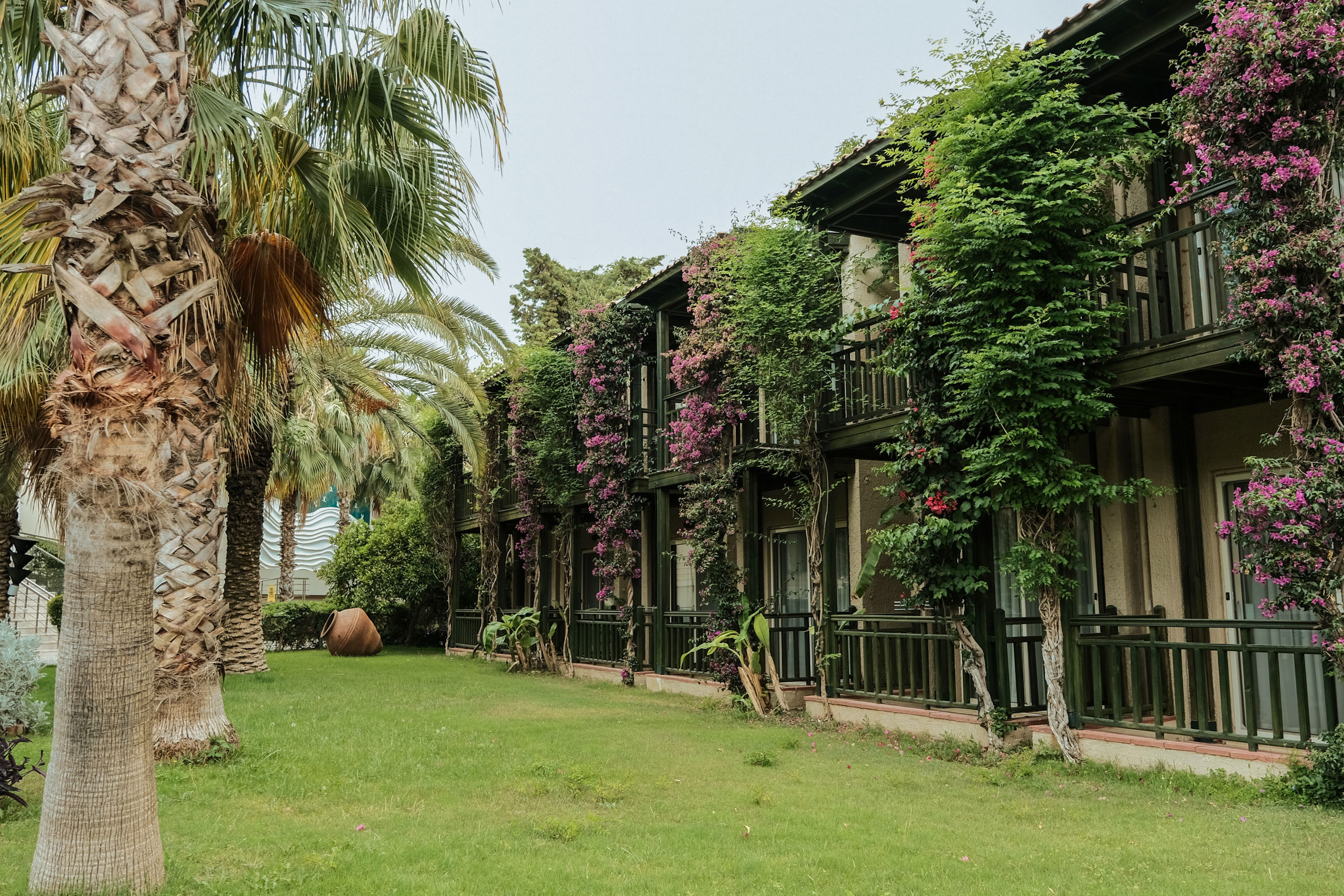 Paloma Oceana Resort