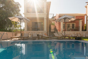 Perla Luxury Living