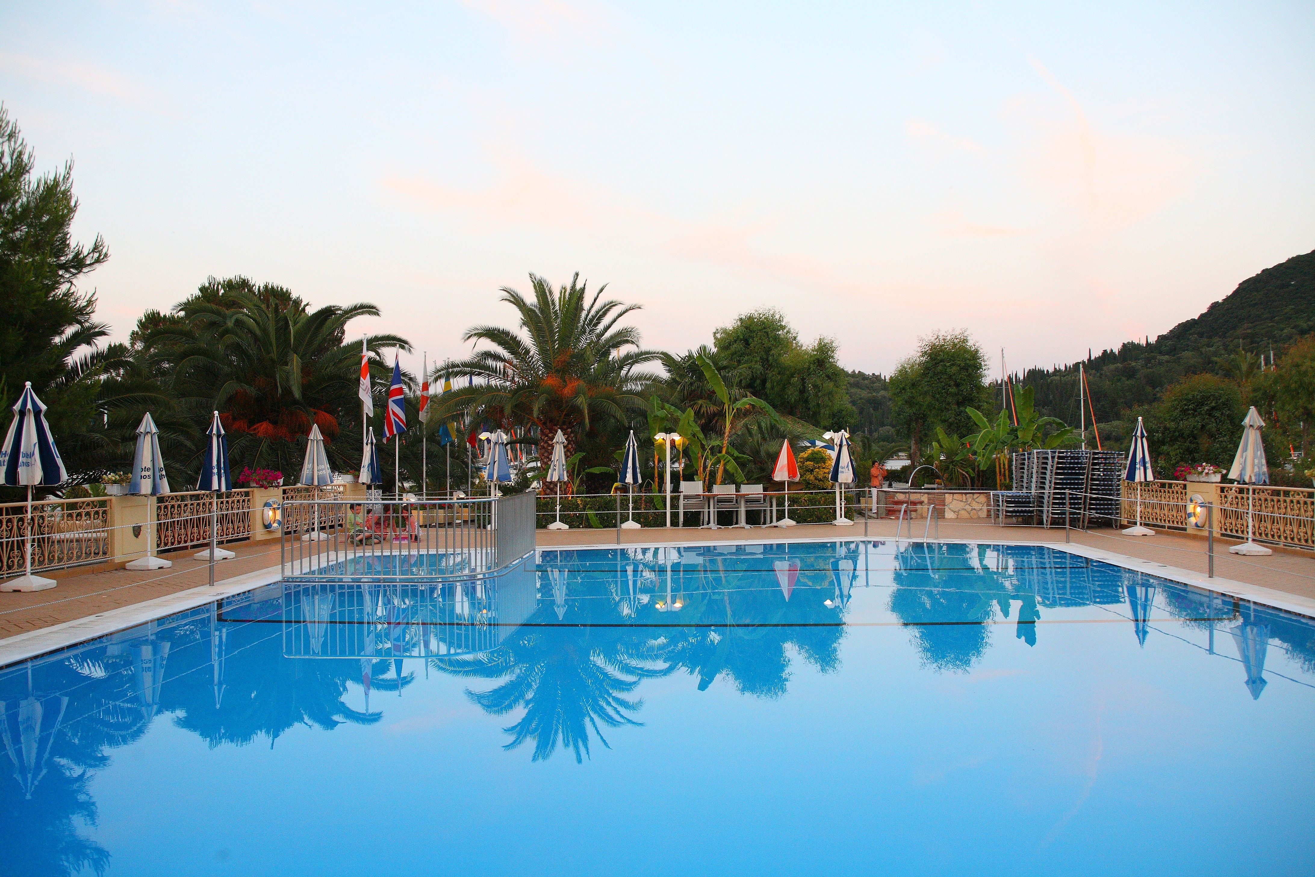 Athos Hotel