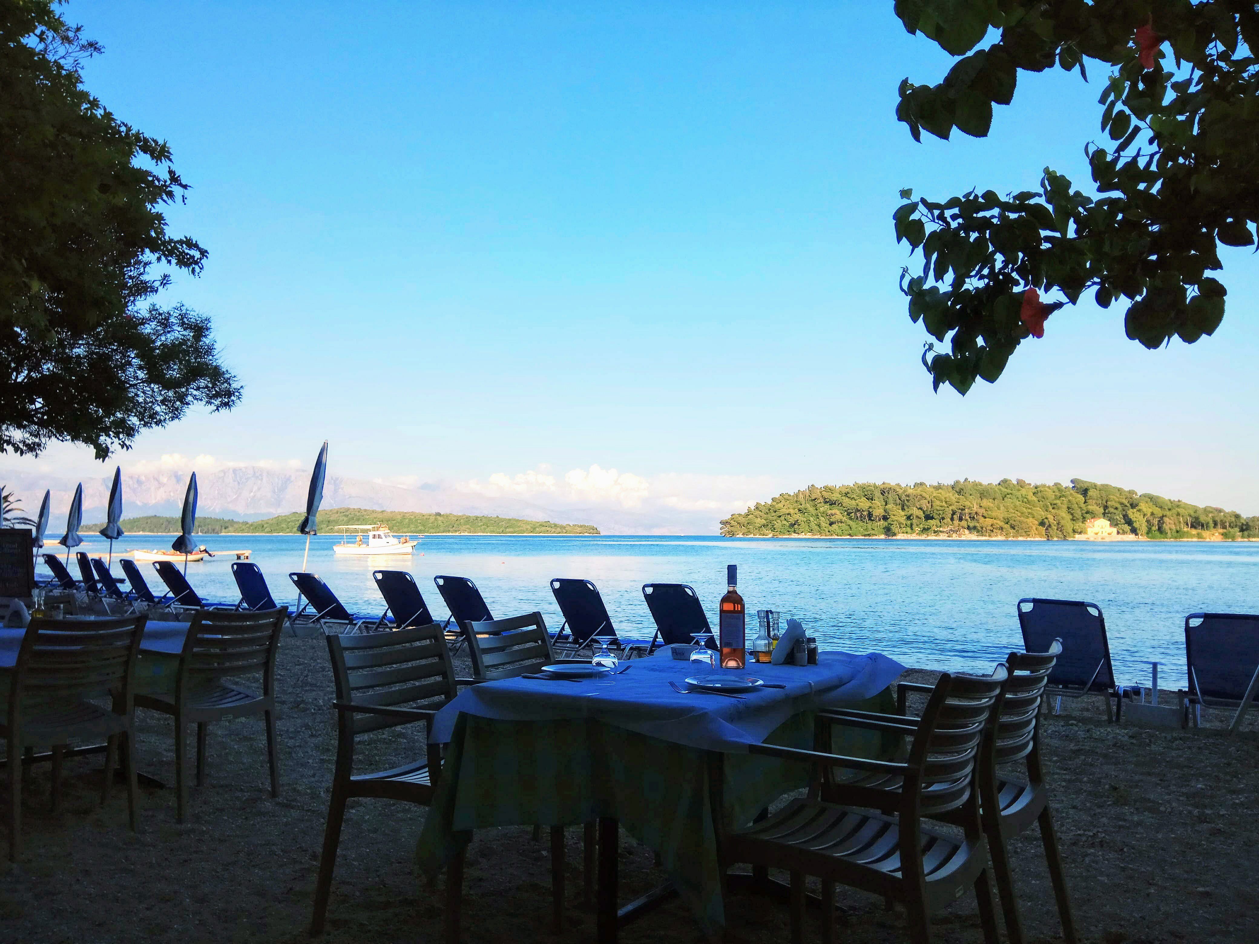 Avra Beach Hotel