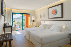 H10 Playa Esmeralda