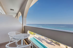 Alexandra Beach Resort & Spa