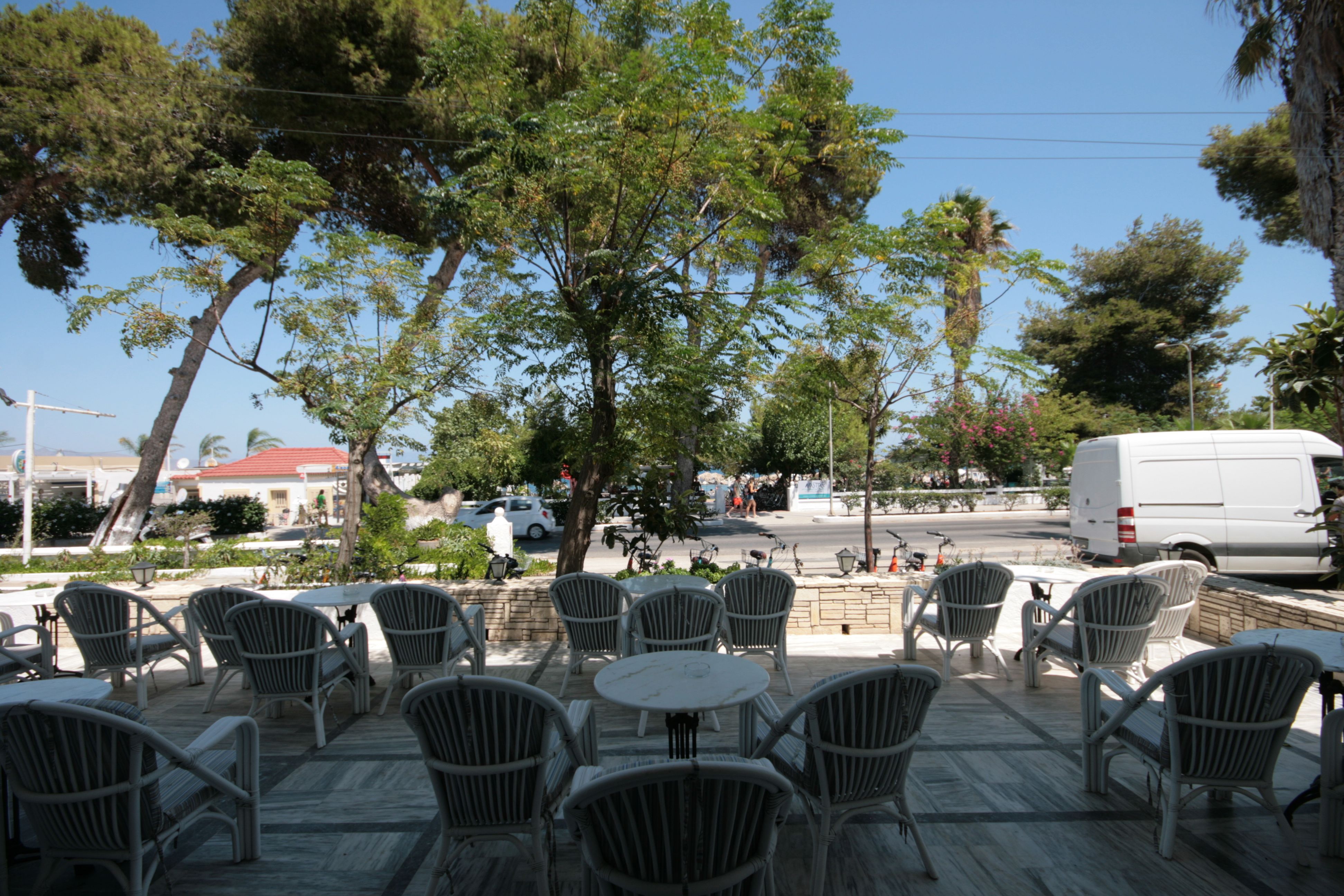 Theodorou Beach Hotel
