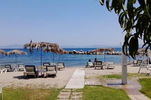 Theodorou Beach Hotel