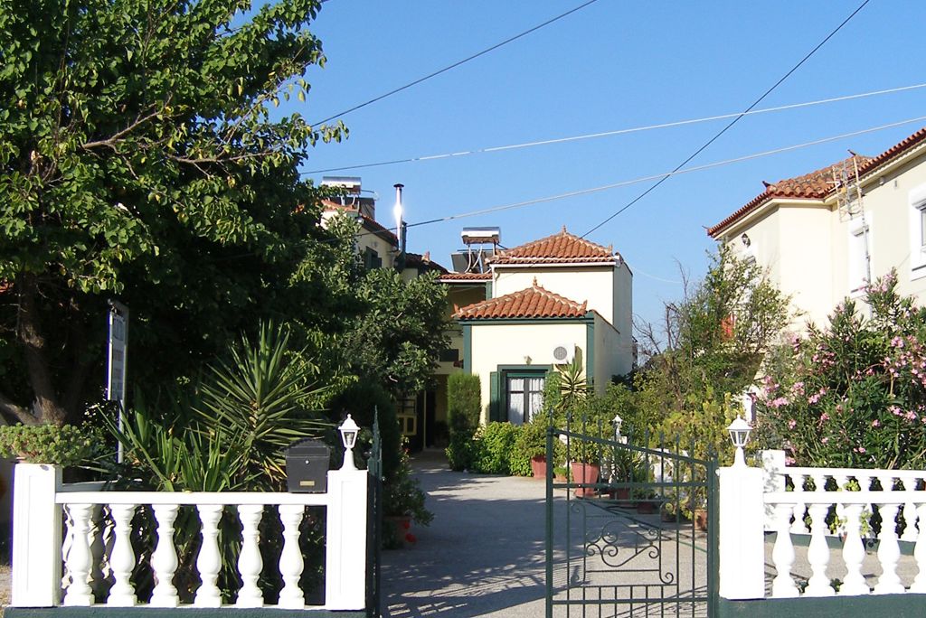 Elektra Apartments