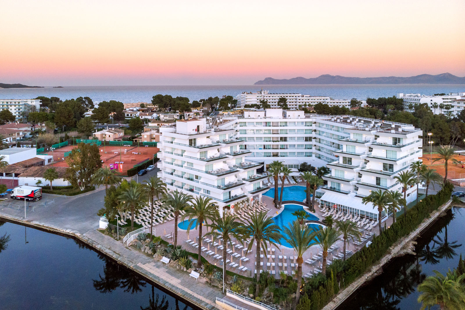 Viva Eden Lago