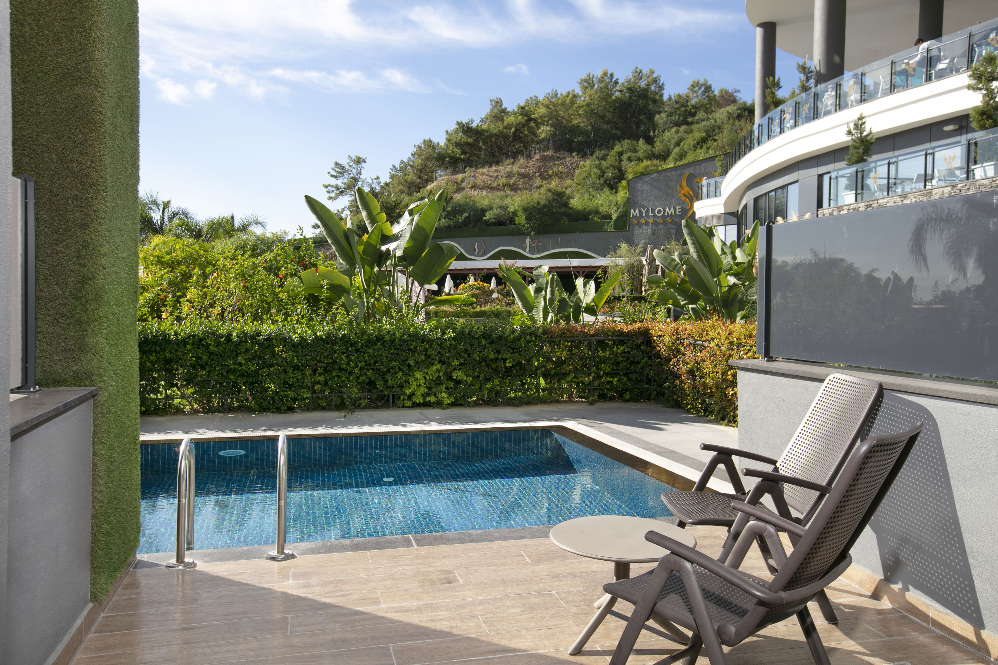 Mylome Luxury Hotel & Resort