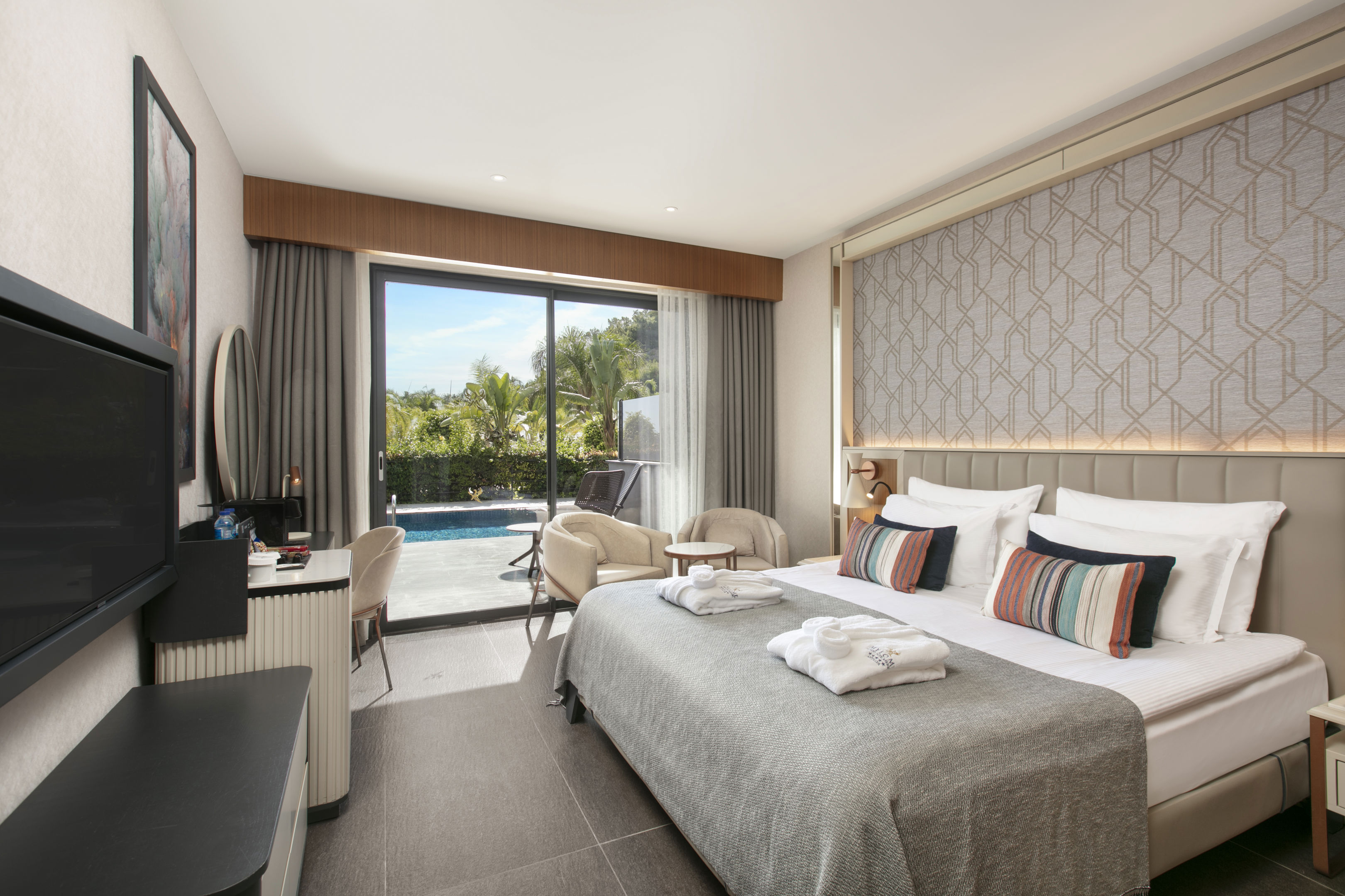 Mylome Luxury Hotel & Resort