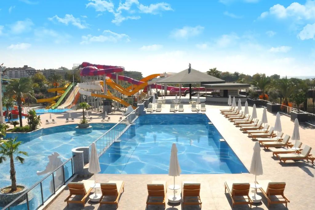 Dream World Palace