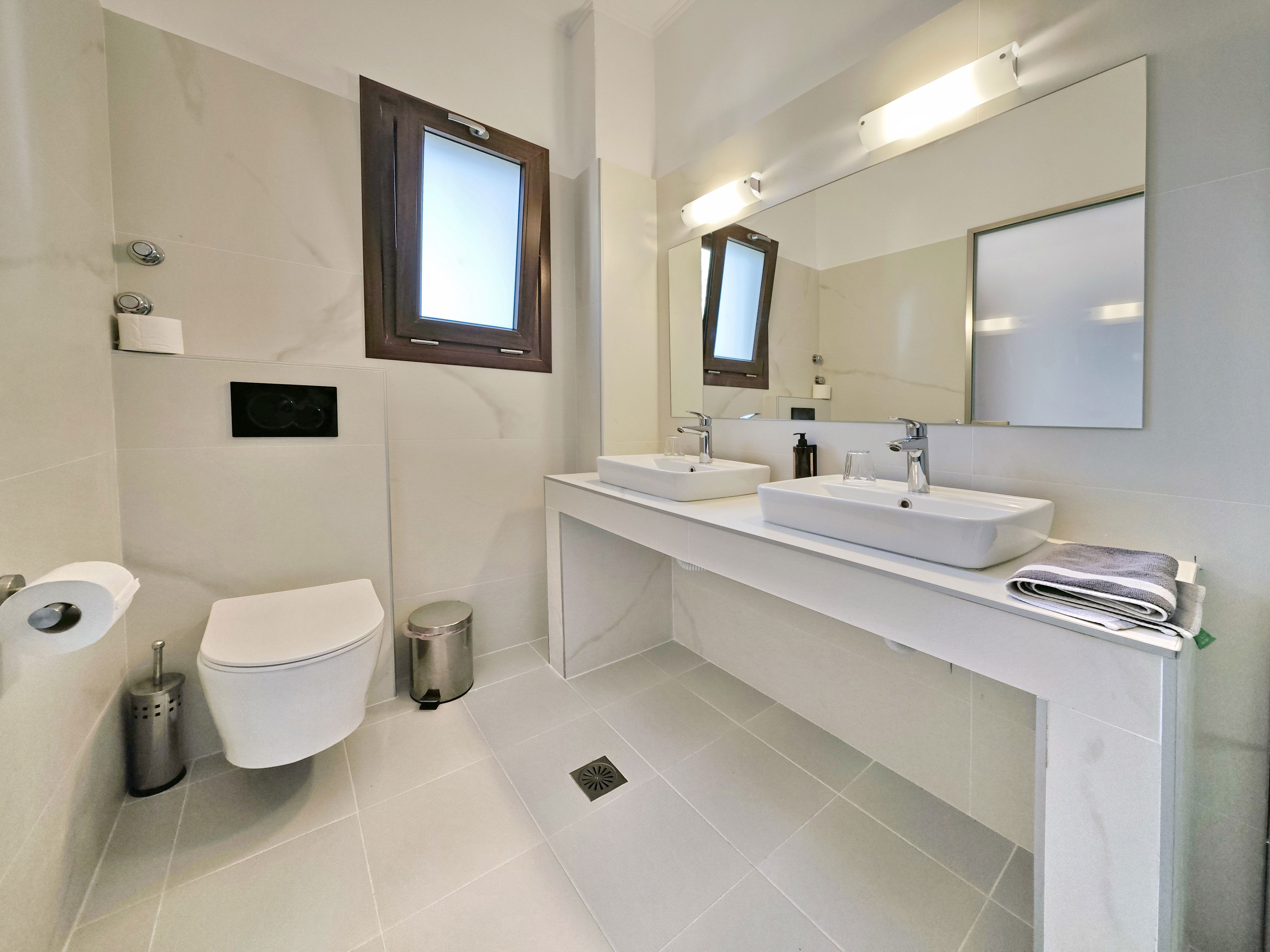 Pasiphae Hotel