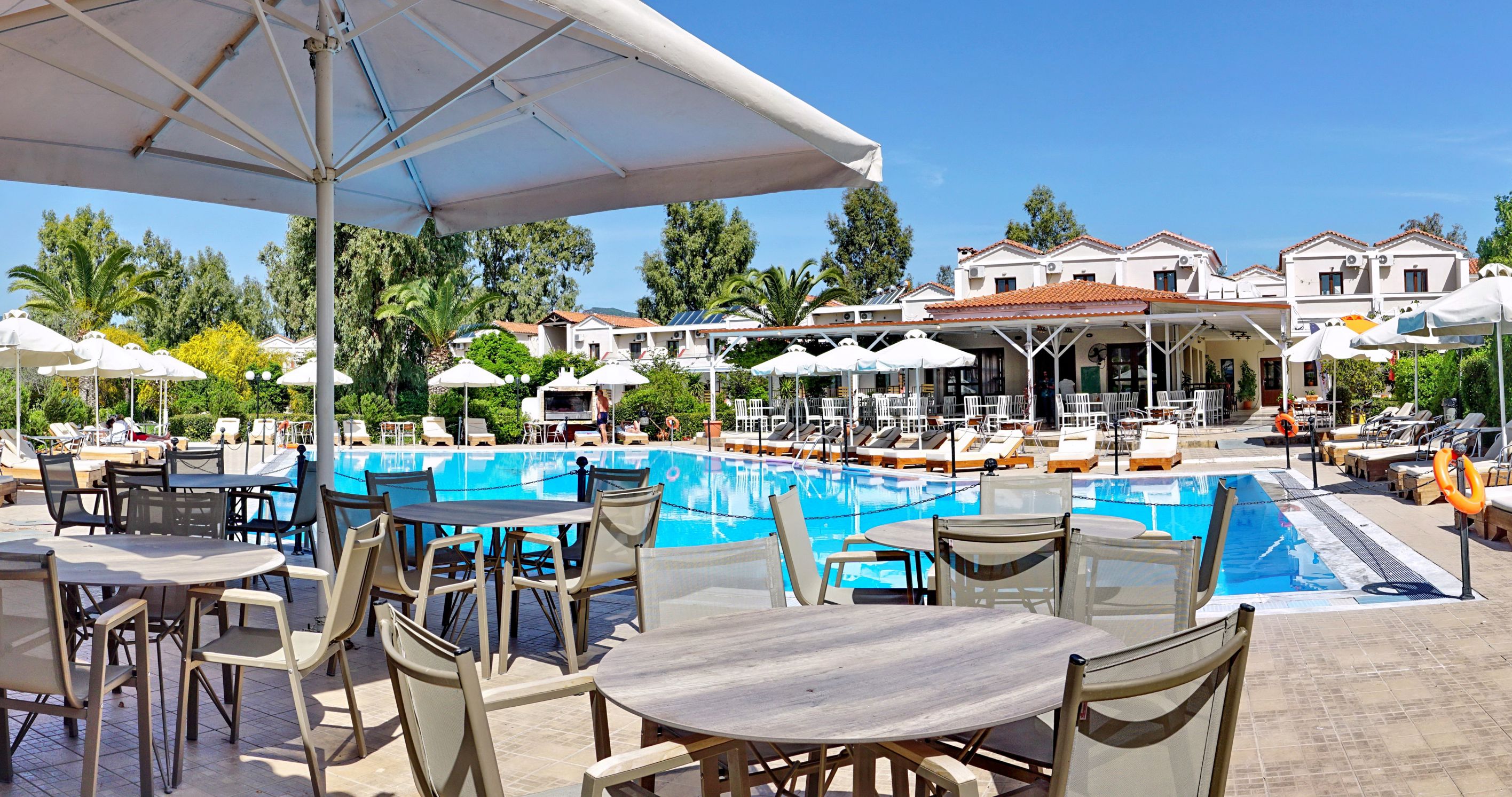 Pasiphae Hotel
