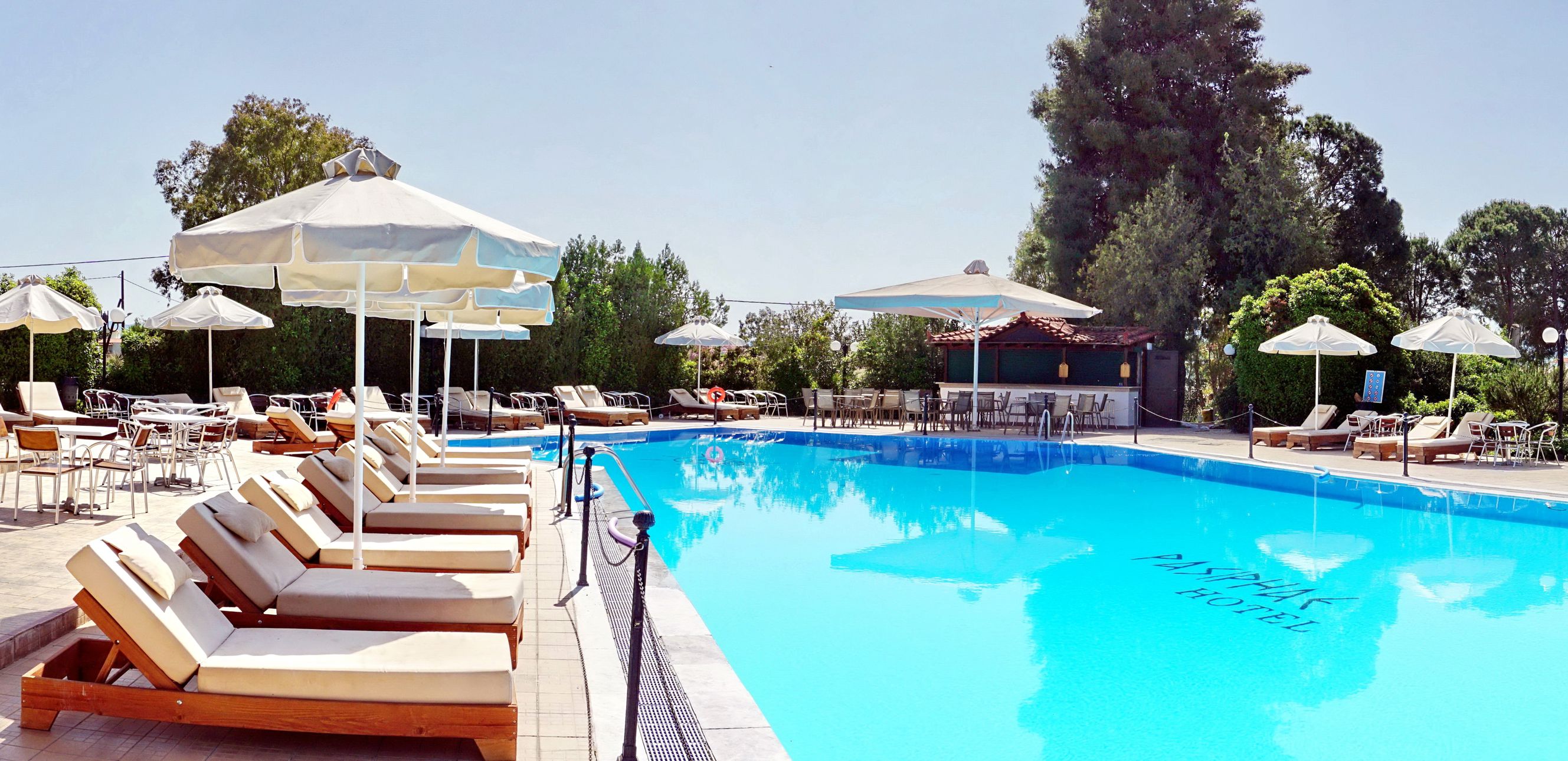 Pasiphae Hotel