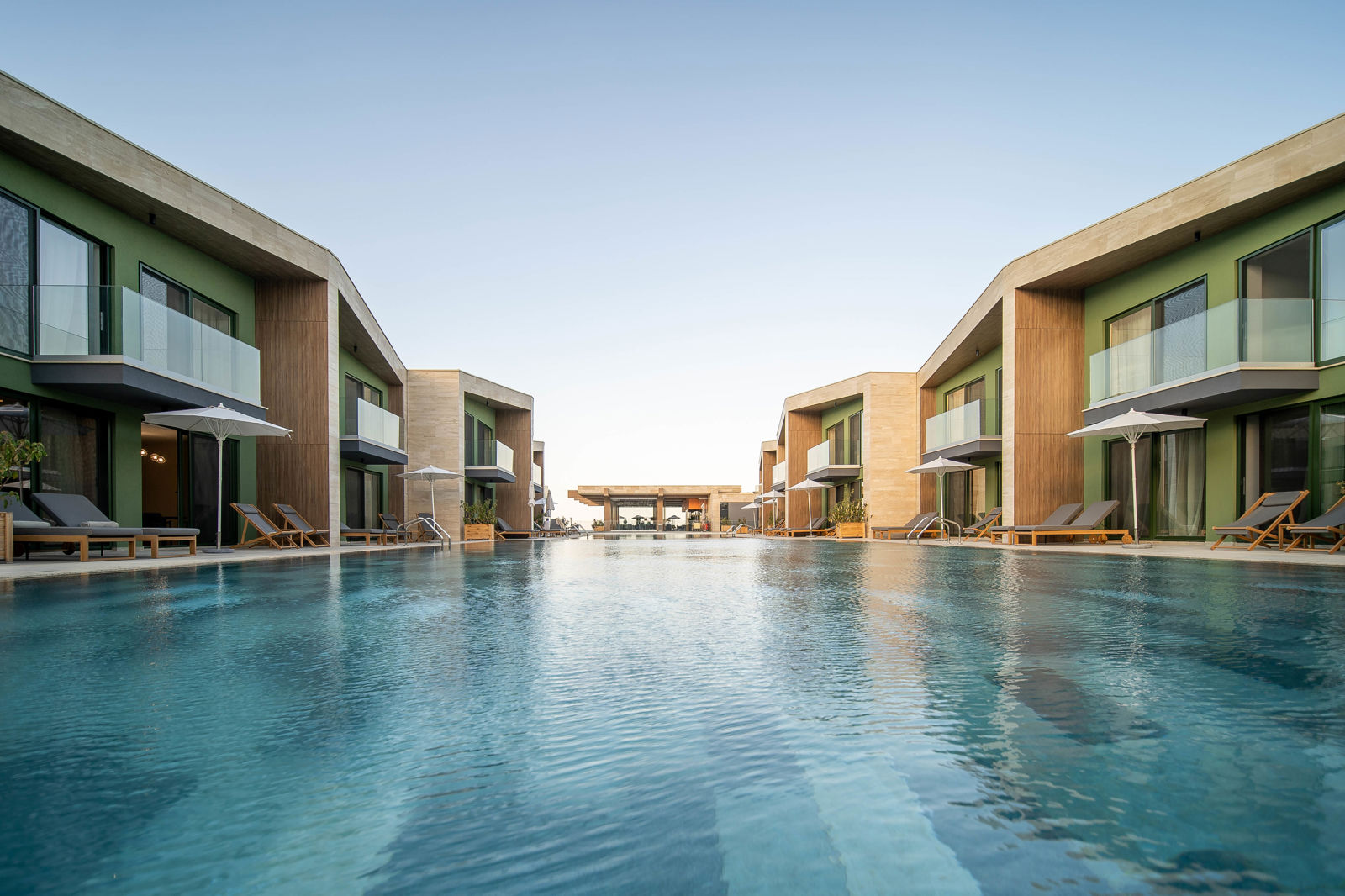 HVD Reina Del Mar slide 3