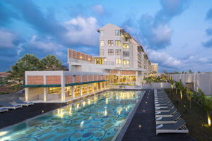 Eastin Ashta Resort Canggu