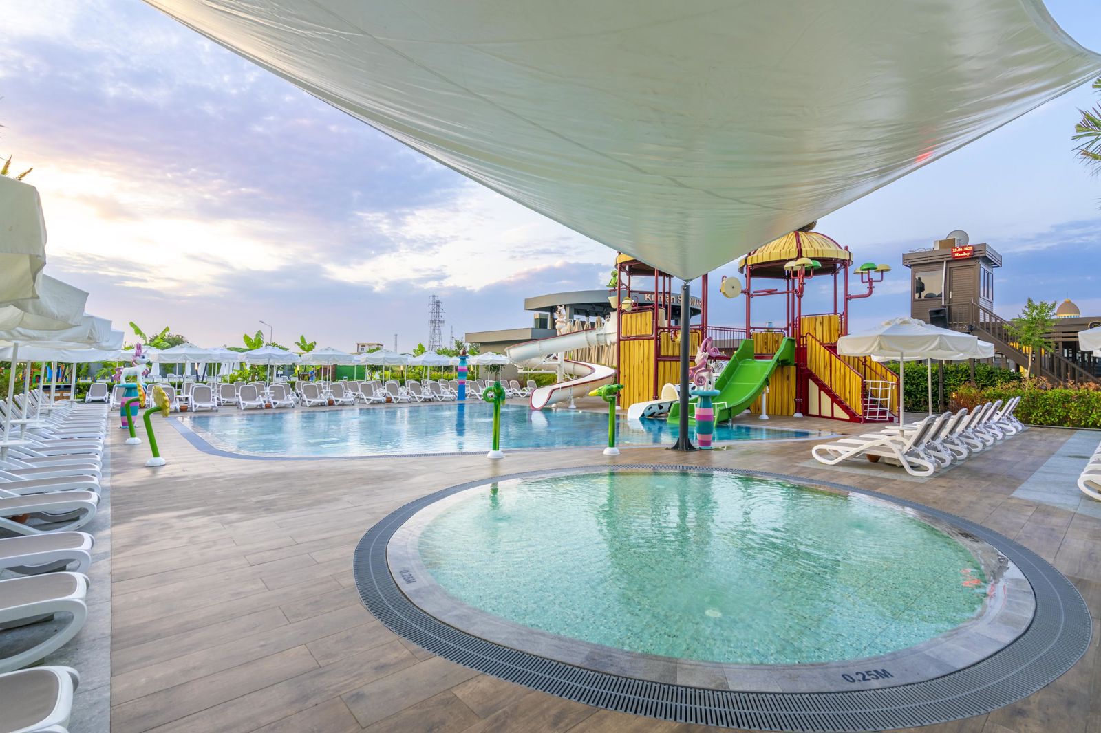 Kirman Calyptus Resort & Spa slide 3
