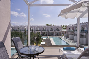 Woonvoorbeeld Superiorkamer pool view