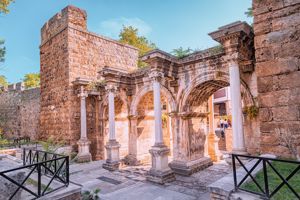 De Hadrianuspoort Antalya
